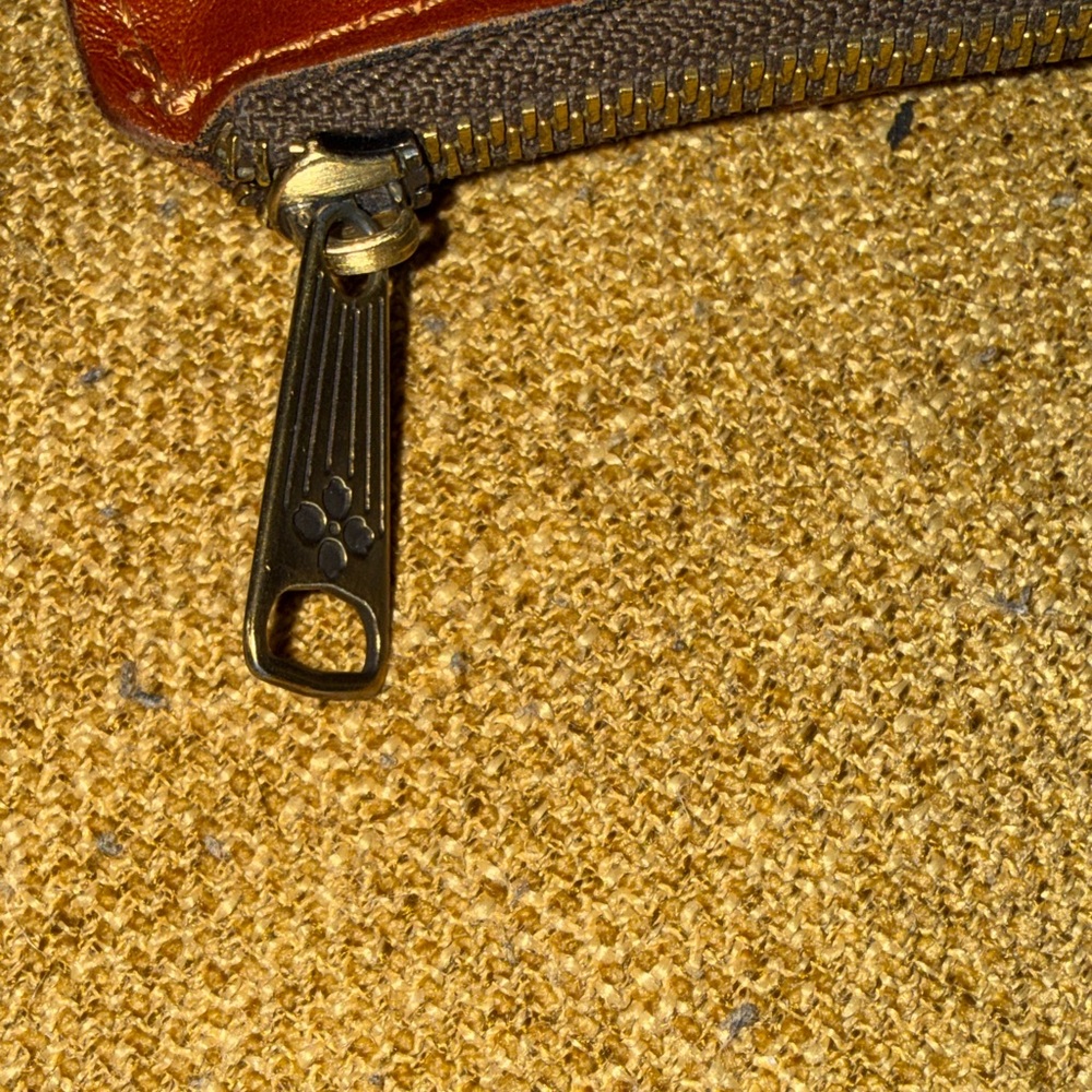 Patricia Nash Card Holder - Picture 4 of 4